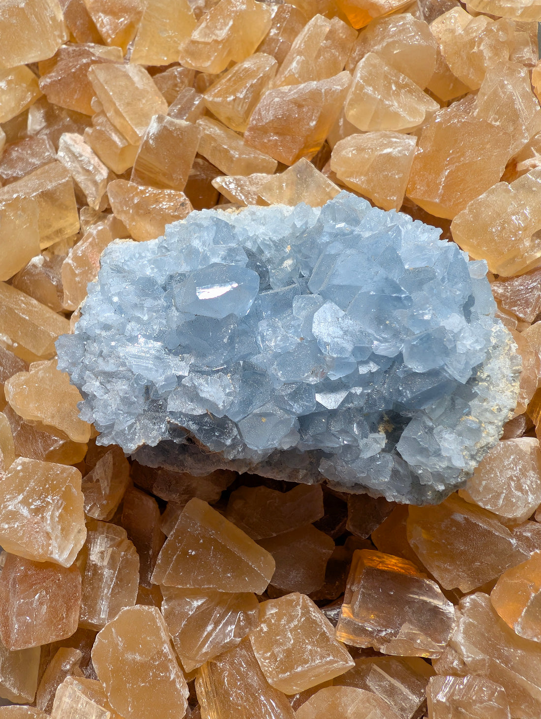 Celestite Raw med C