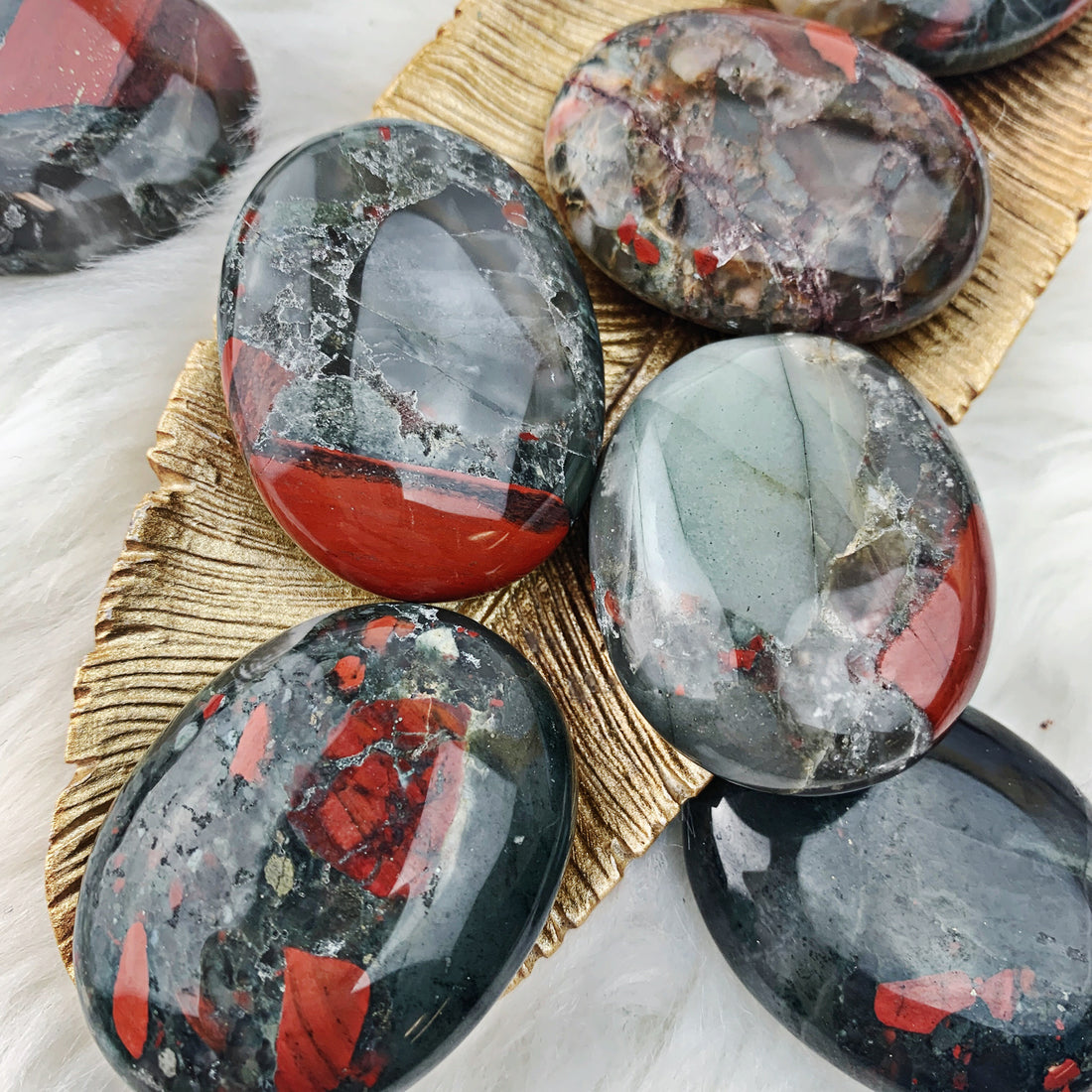 Bloodstone Palm Stone (848) - The Bead Shoppe